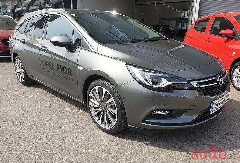 2018' Opel Astra photo #1