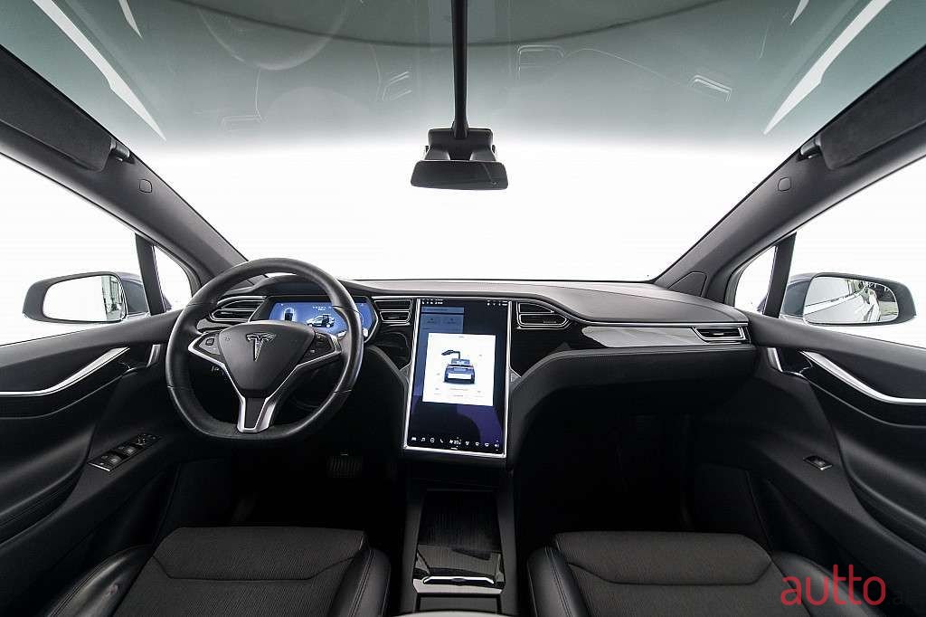 2017' Tesla Model X photo #4