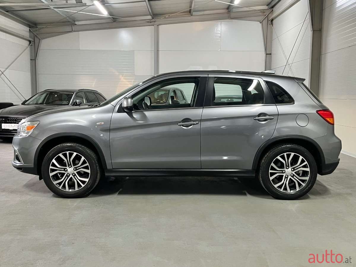 2019' Mitsubishi ASX photo #4