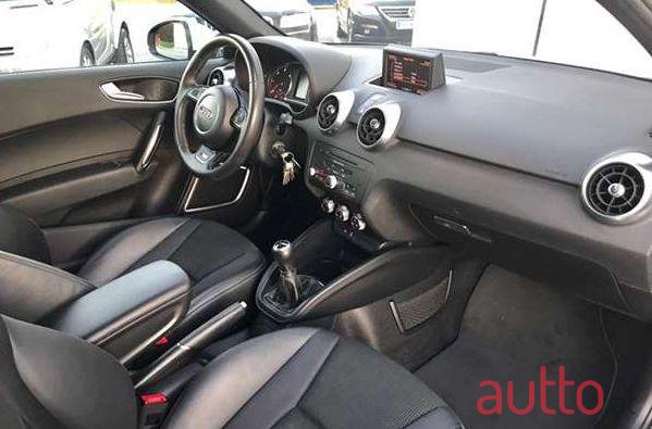 2013' Audi A1 photo #2