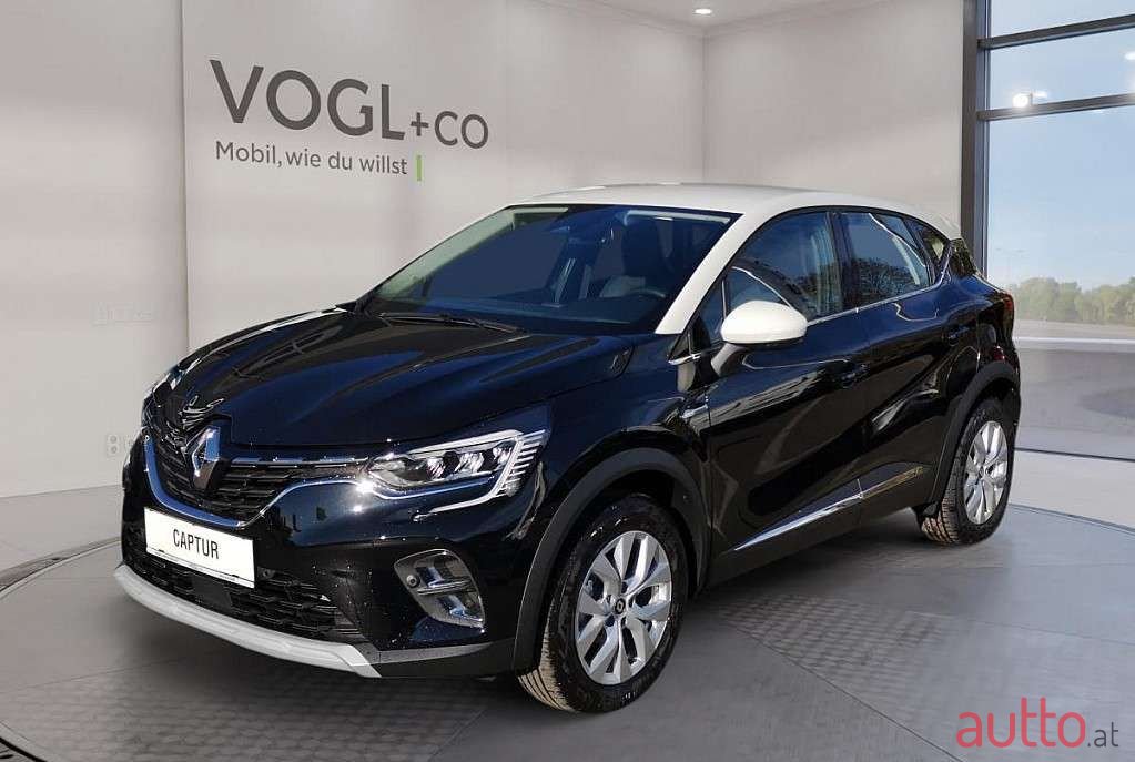 2022' Renault Captur photo #1