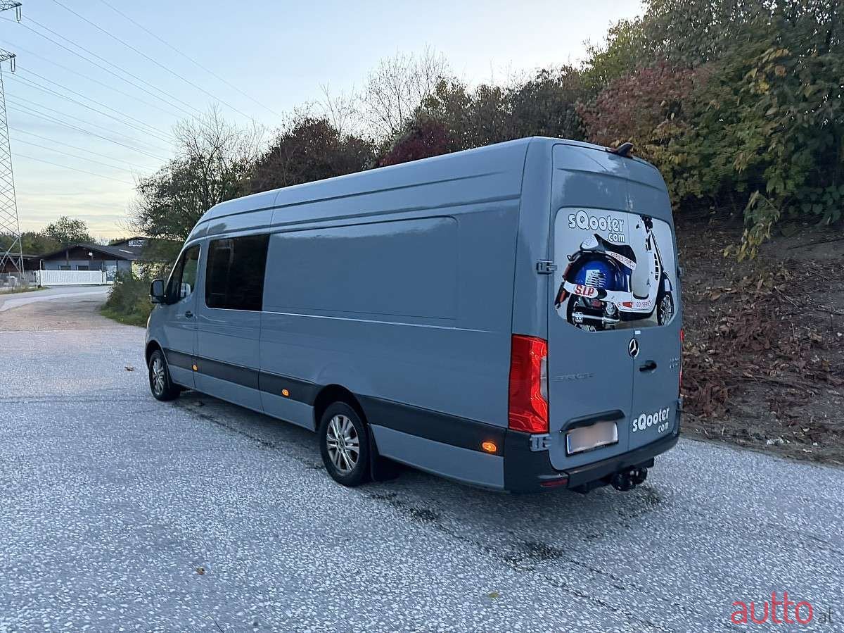 2021' Mercedes-Benz Sprinter photo #4