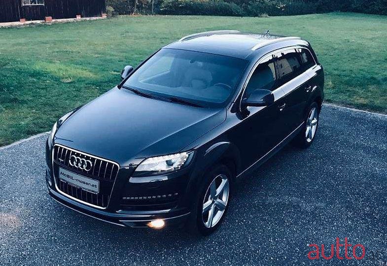 2010' Audi Q7 photo #1