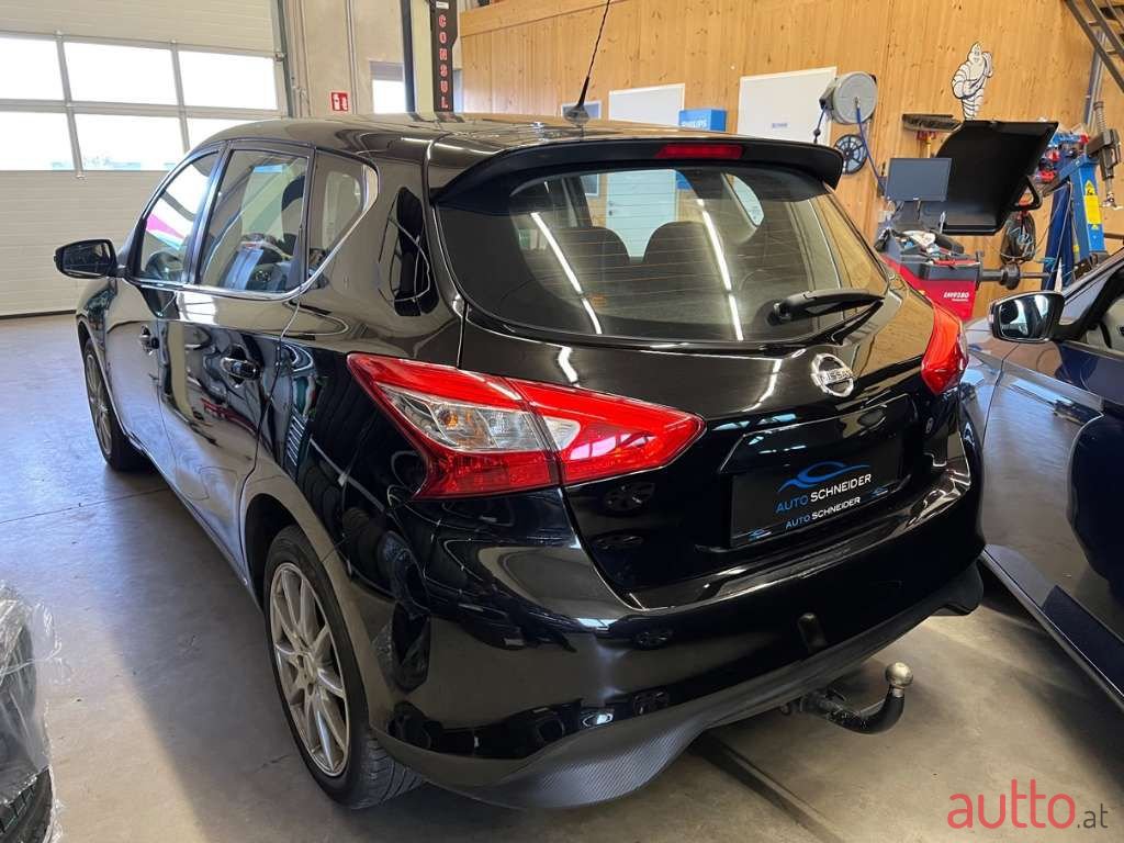 2015' Nissan Pulsar photo #6