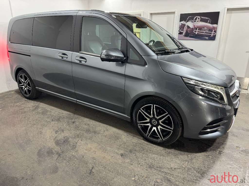 2020' Mercedes-Benz V-Klasse photo #2