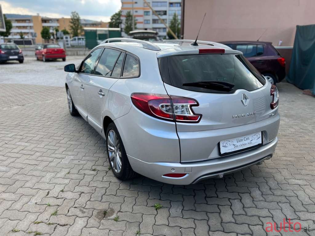 2014' Renault Megane photo #3