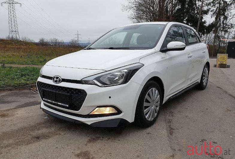2015' Hyundai i20 photo #1