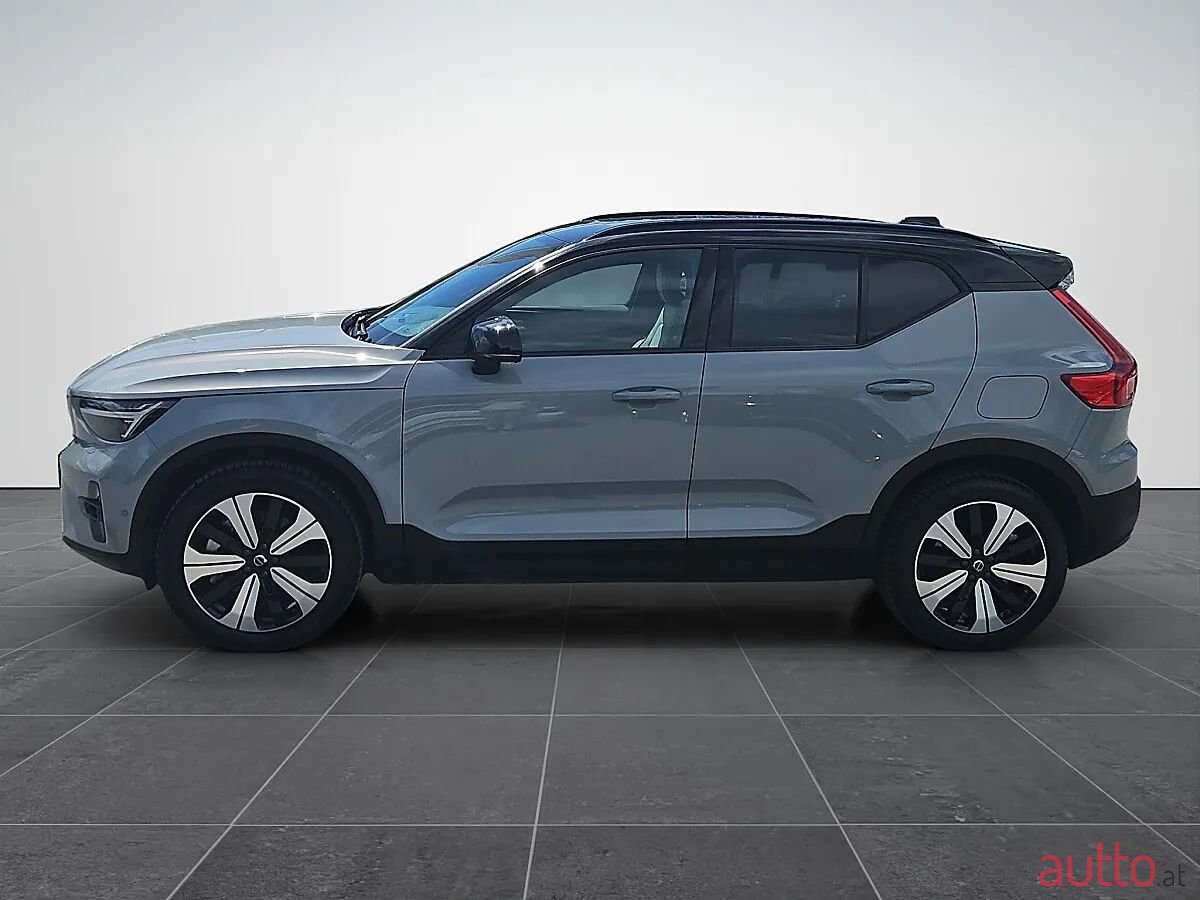 2024' Volvo XC40 photo #5