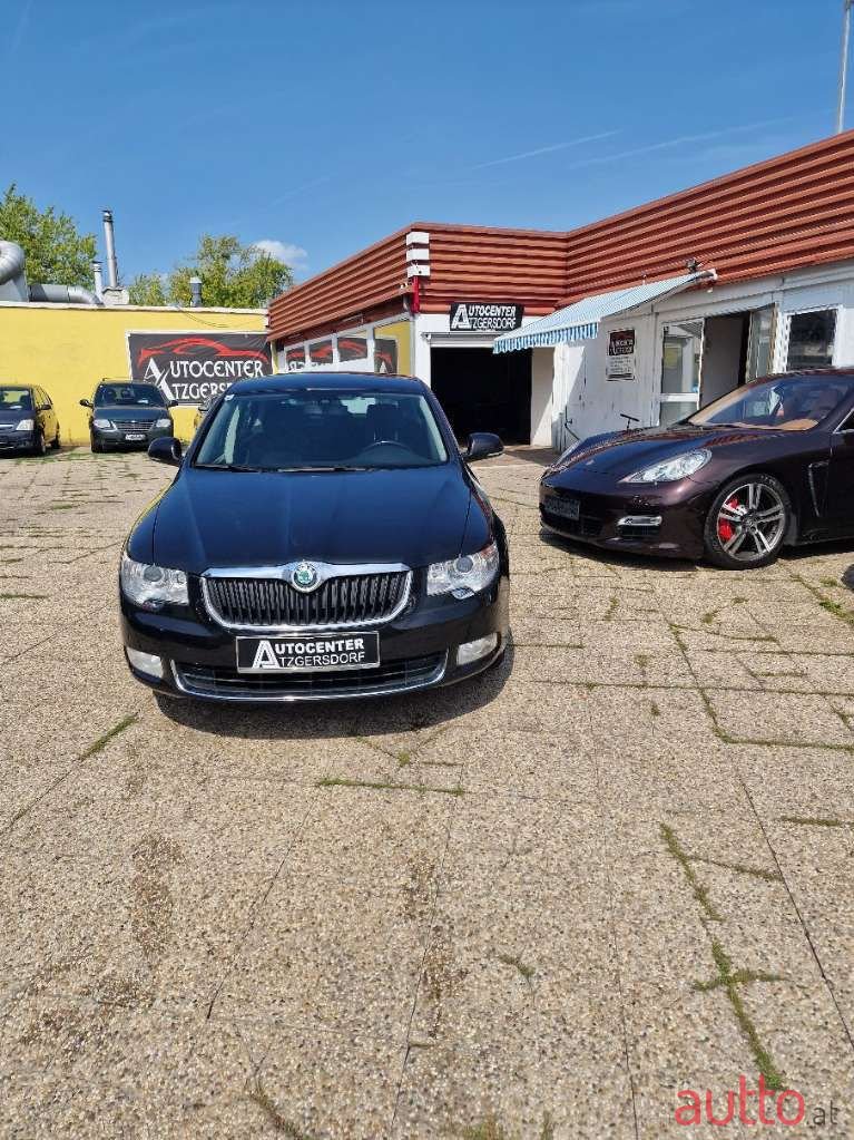 2010' Skoda Superb photo #2