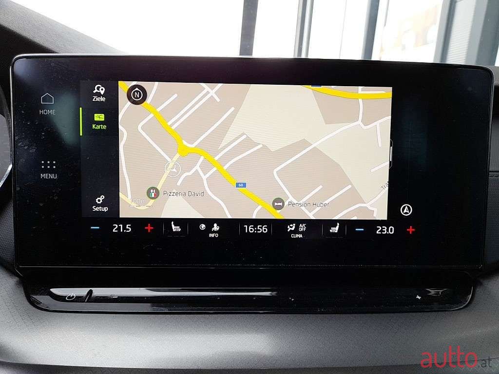 2020' Skoda Octavia photo #5