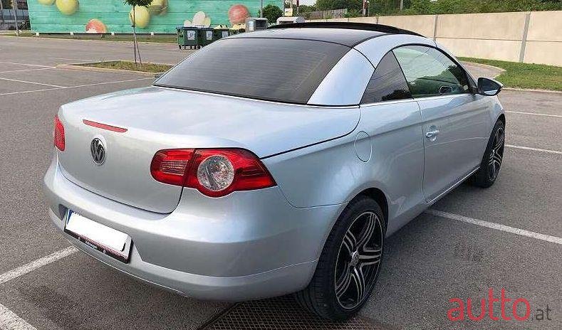 2009' Volkswagen Eos photo #3