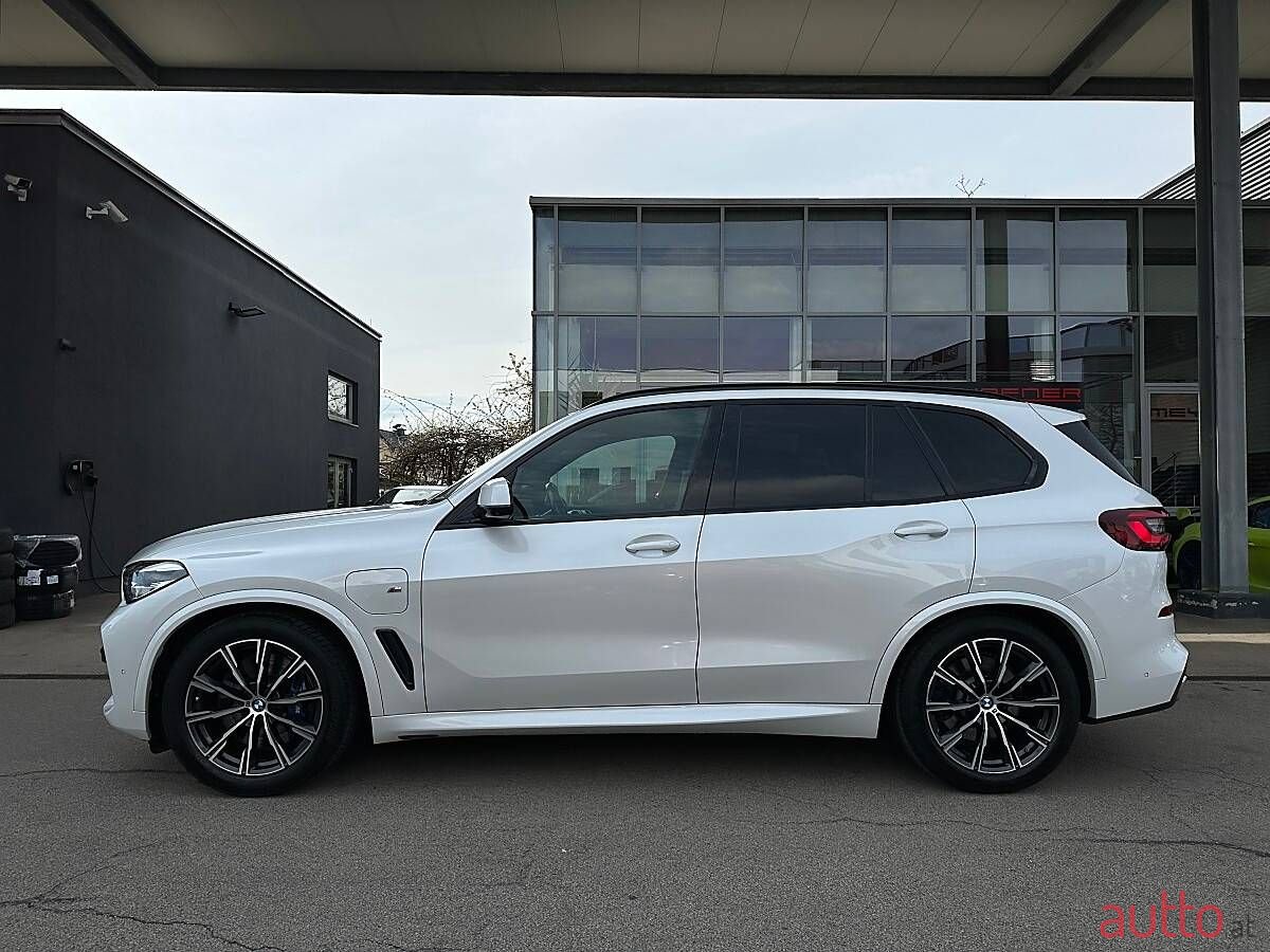 2021' BMW X5 photo #3