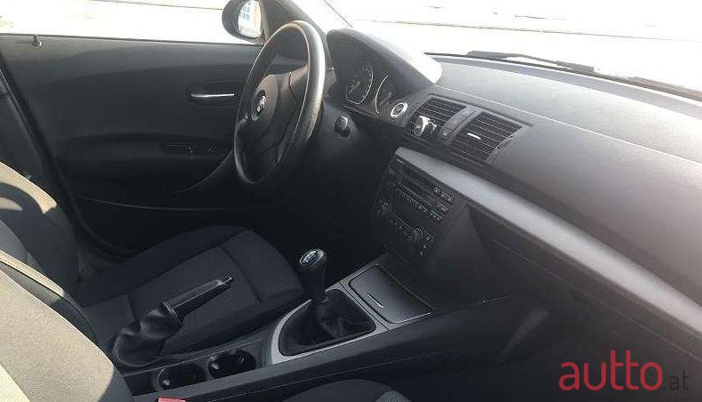 2005' BMW 1Er-Reihe photo #3