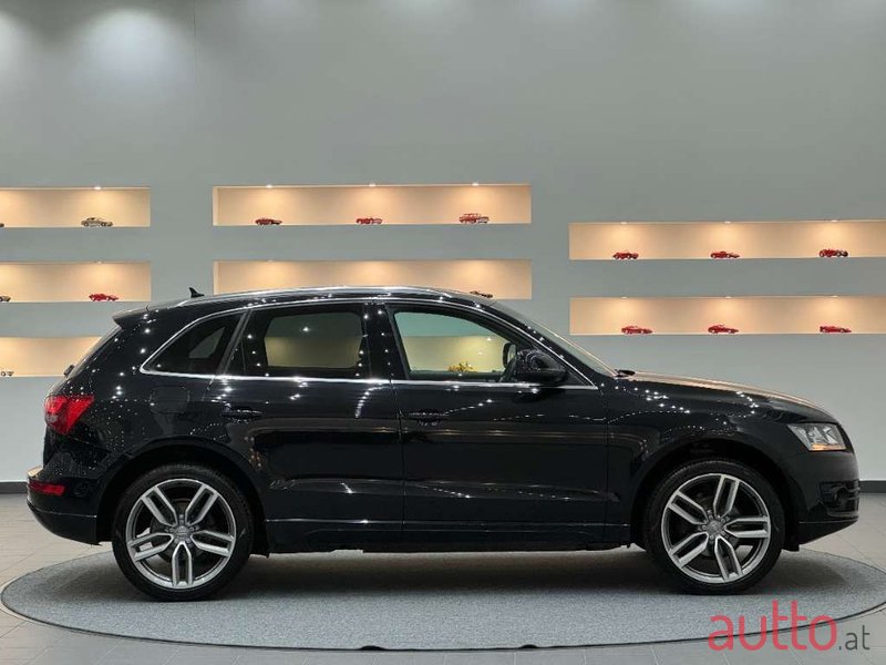 2012' Audi Q5 photo #1