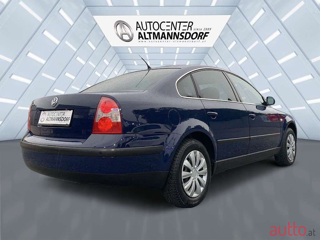 2003' Volkswagen Passat photo #1