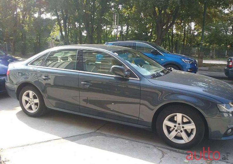 2010' Audi A4 photo #1