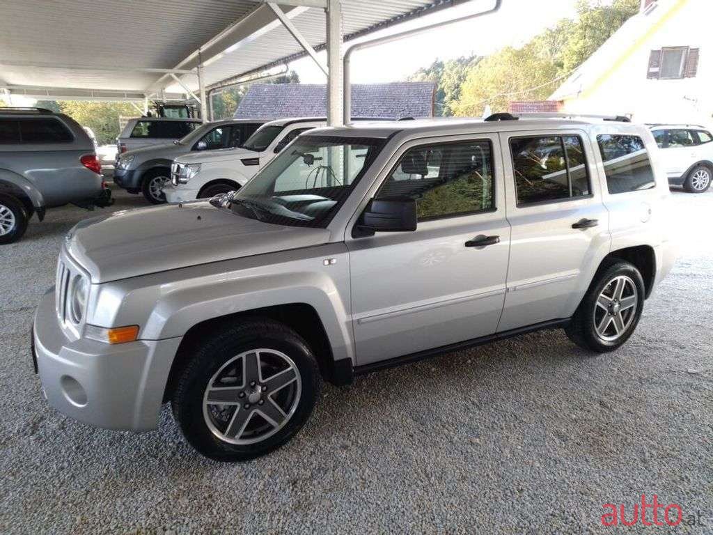 2009' Jeep Patriot photo #5