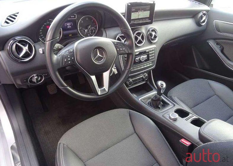 2013' Mercedes-Benz A-Klasse photo #1