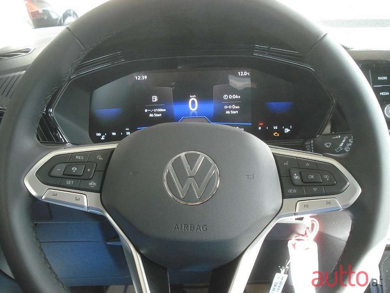 2022' Volkswagen T-Cross photo #4