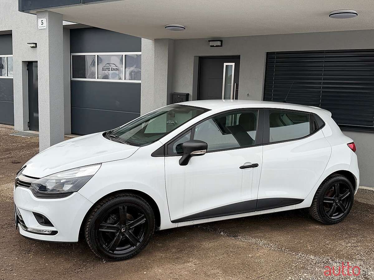 2017' Renault Clio photo #2