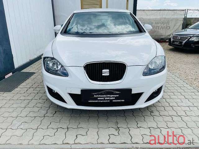 2010' SEAT Leon photo #1