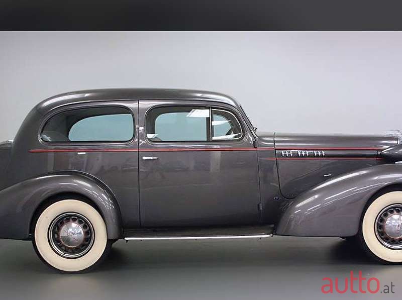 1936' Oldsmobile L36 photo #2