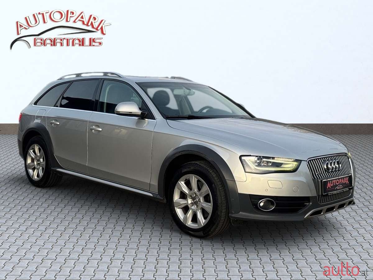 2012' Audi A4 Allroad photo #2