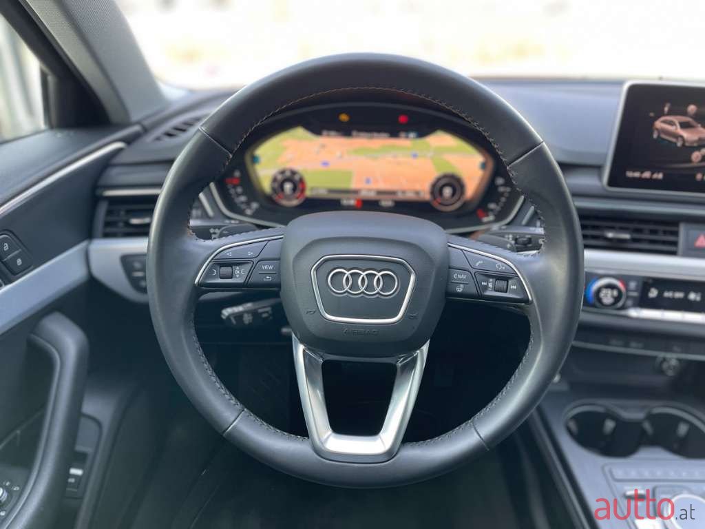 2019' Audi A4 photo #2