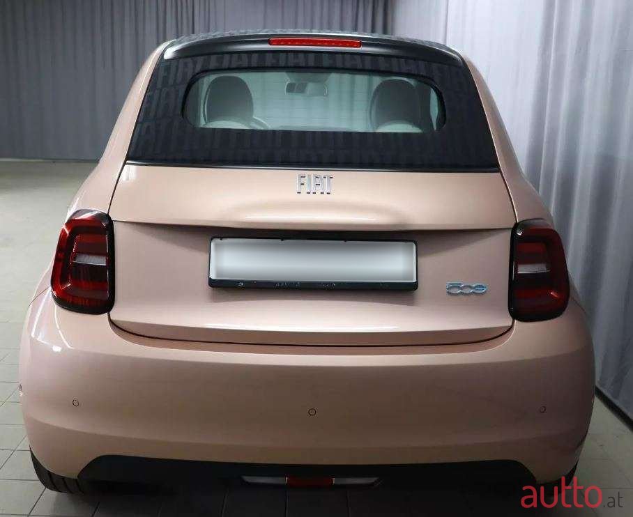 2020' Fiat 500 E photo #2