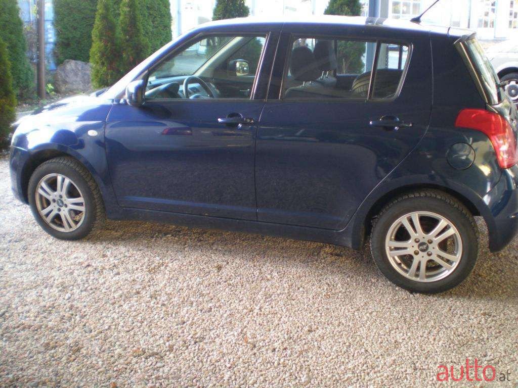 2009' Suzuki Swift photo #4