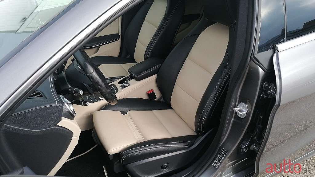 2018' Mercedes-Benz Cla-Klasse photo #2