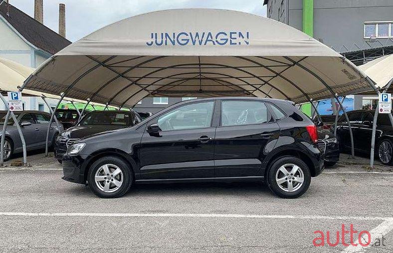 2014' Volkswagen Polo photo #1