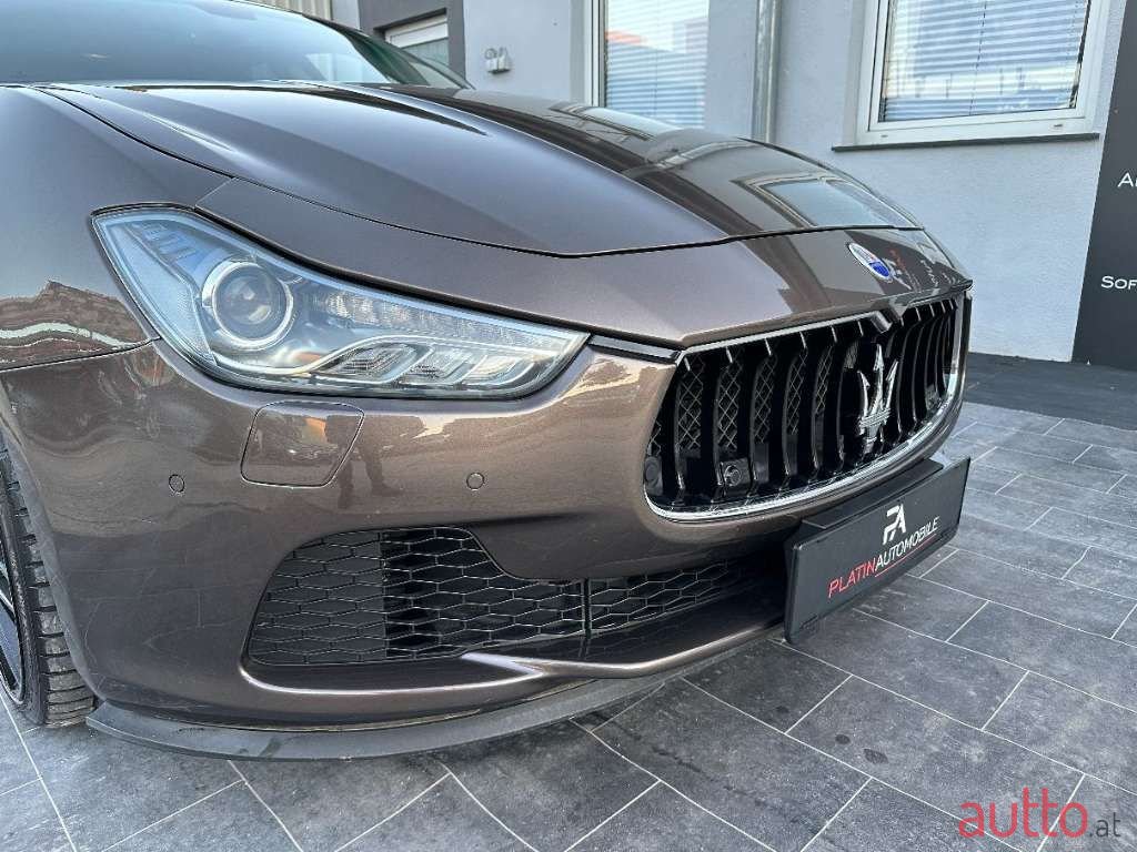 2015' Maserati Ghibli photo #5