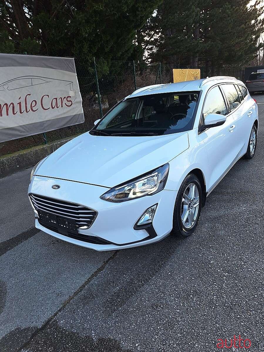 2020' Ford Focus photo #4