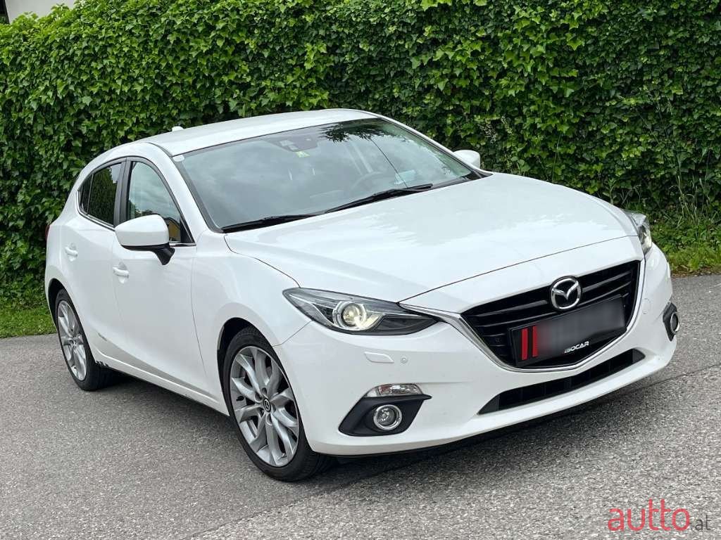 2015' Mazda Mazda3 photo #1