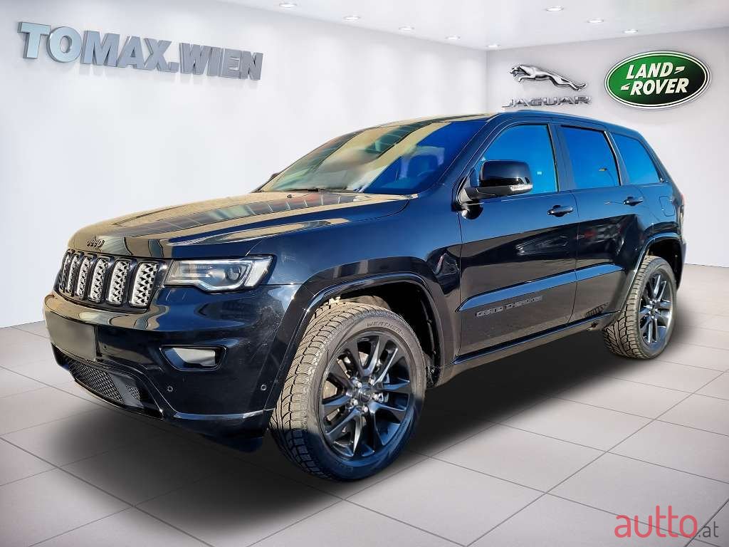 2017' Jeep Grand Cherokee photo #1