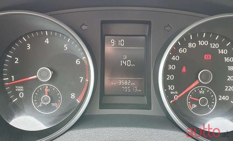 2009' Volkswagen Golf photo #6