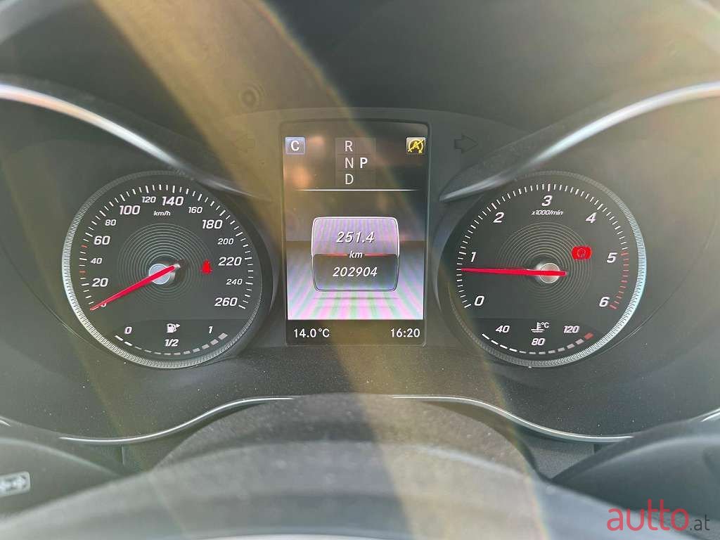 2018' Mercedes-Benz C-Klasse photo #5