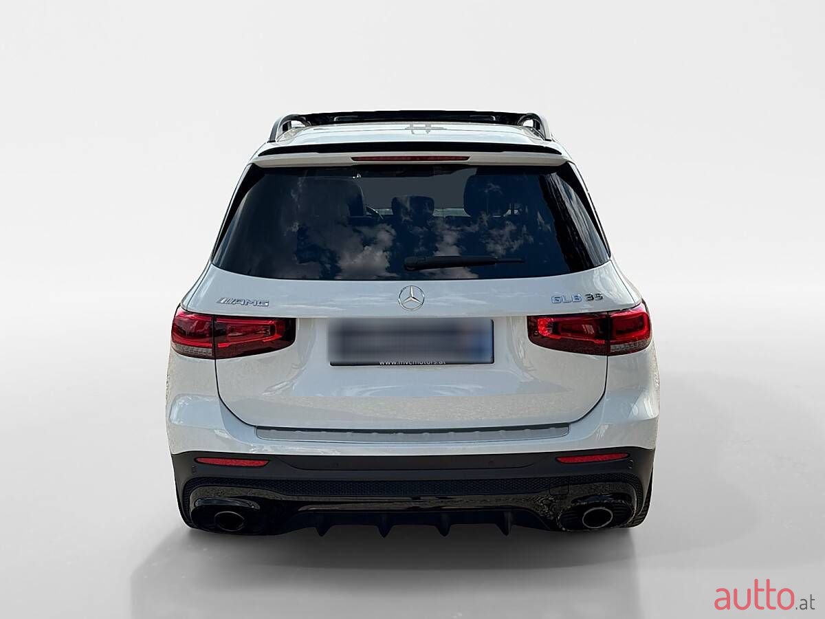 2022' Mercedes-Benz GLB photo #4