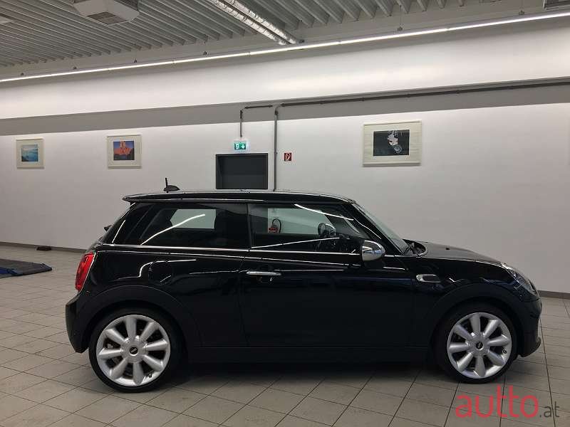 2014' MINI One photo #2