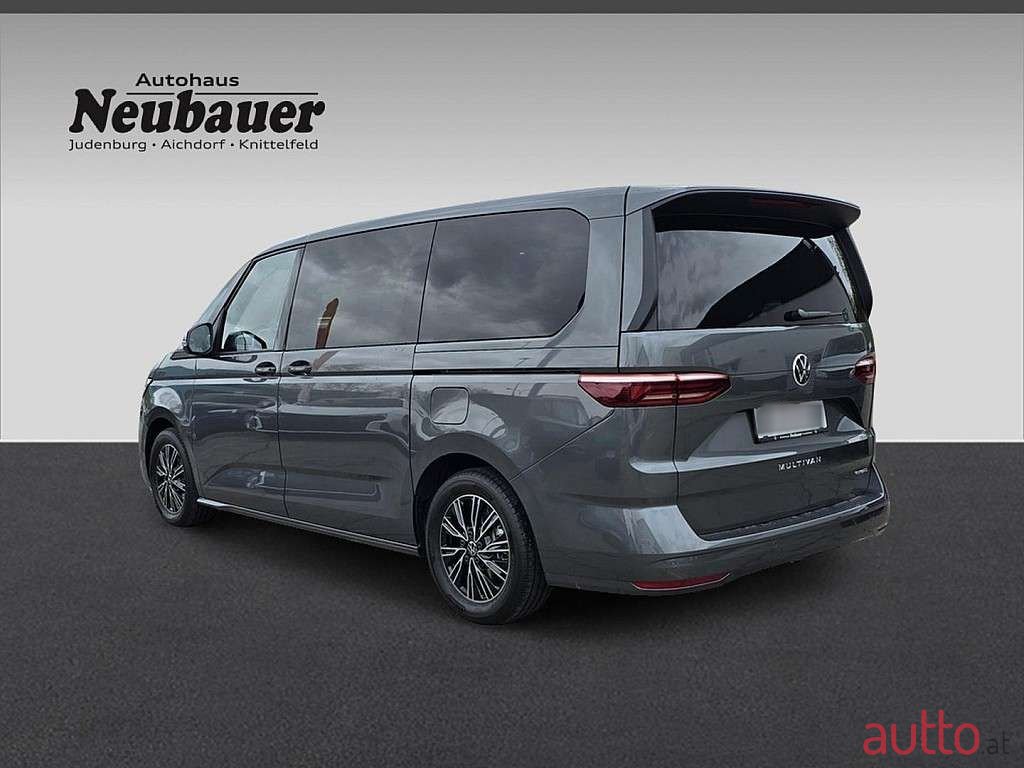 2024' Volkswagen Multivan photo #5
