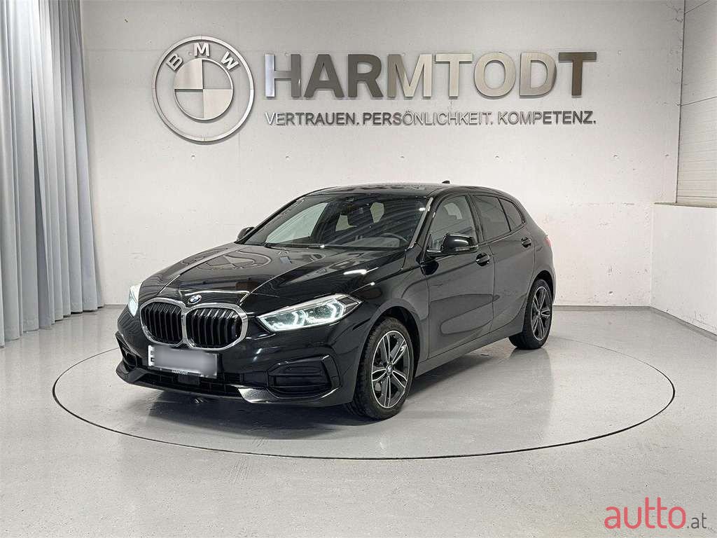 2022' BMW 1Er-Reihe photo #1