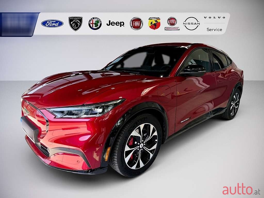 2023' Ford Mustang Mach-E photo #2