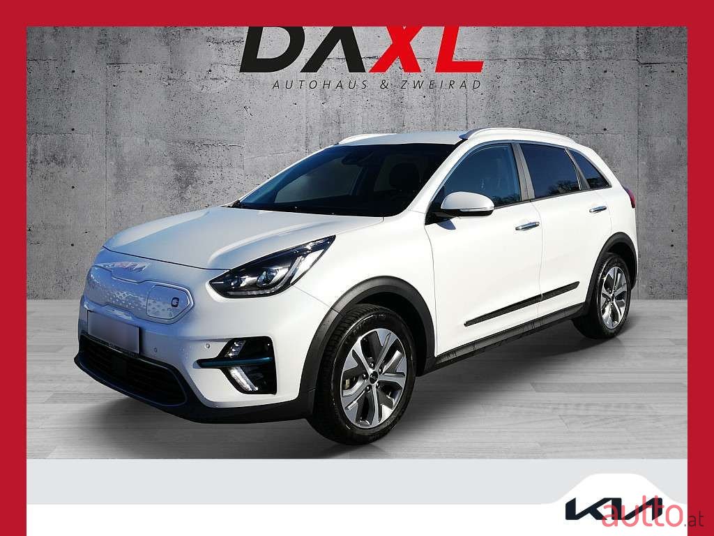 2020' Kia Niro photo #1