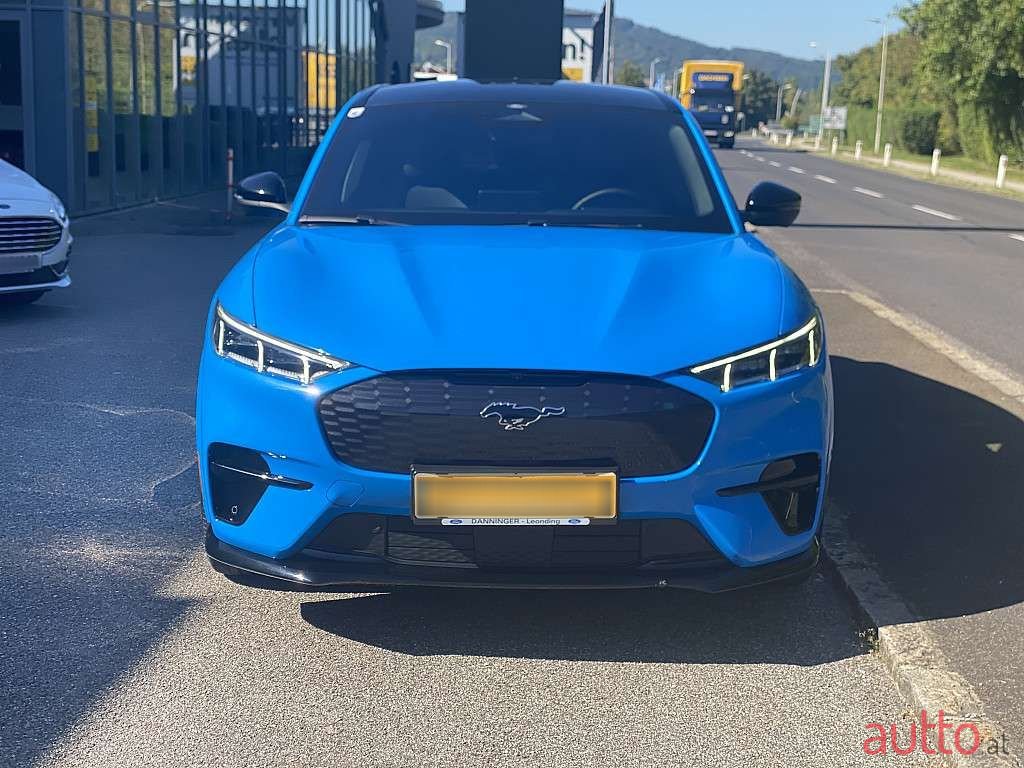 2022' Ford Mustang Mach-E photo #1