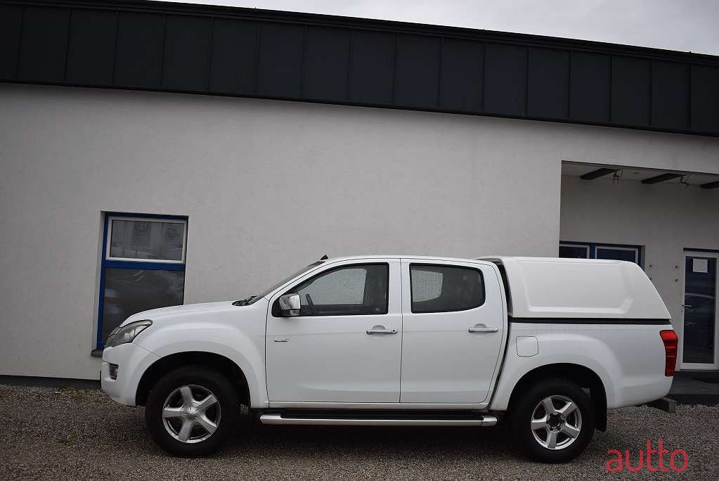 2013' Isuzu D-Max photo #2