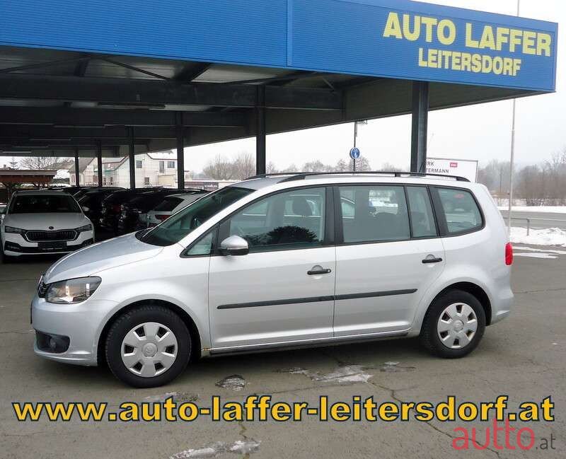 2012' Volkswagen Touran photo #1