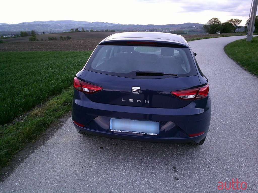 2019' SEAT Leon photo #3