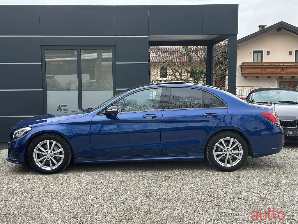 2017' Mercedes-Benz C-Klasse photo #2