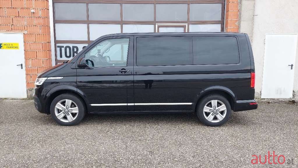 2020' Volkswagen Multivan photo #4